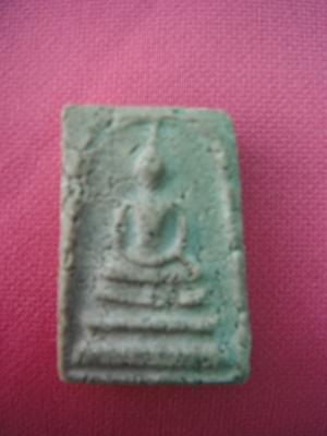 เปิดให้เช่าบูชา พระเครื่องสมเด็จวัดระฆังแท้ รุ่นต่างๆ มีให้ท่านเลือกหลายแบบ ติดต่อสอบถามที่ 084-5722869 ช่างบุญเอื่อง