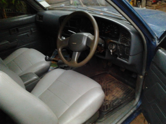 ขาย กระบะแค็ป ไมตี้เอ็กซ์ 2.5 ปี33/90 เครื่องแน่นๆ แอร์ พ.พาวเวอร์ภายในสวย คอนโซลครบ เบาะไม่ขาดช่วงล่างแจ่ม คัสซีสวย พื้นปูกระบะ ล้อแม็ก ยางดี สีดี มีแตกบ้างนิดๆ พร้อมใช้งาน **ขายแล้วครับ ขอบคุณTruck2hand