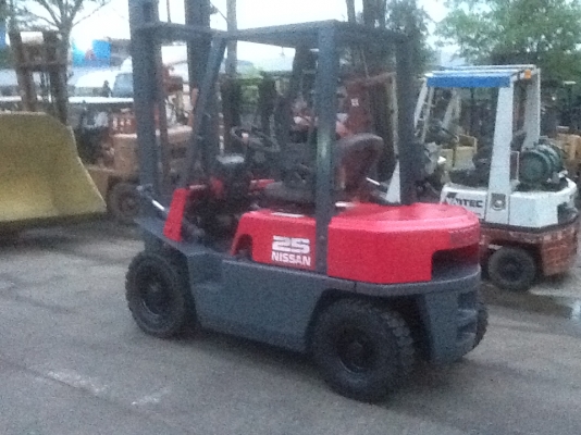 ขายด่วนๆ รถยกนิสสัน 2.5 ตัน เครื่องดีเซล เสาสูง 4.5 เมตร เกียร์ธรรมดา สภาพพร้อมใช้งานได้เลย เครื่องดี เกียร์ดี ระบบสมบูรณ์ ขายด่วนๆ รถยกนิสสัน 2.5 ตัน เครื่องดีเซล เสาสูง 4.5 เมตร เกียร์ธรรมดา สภาพพร้อมใช้งานได้เลย เครื่องดี เกียร์ดี ระบบสมบูรณ์