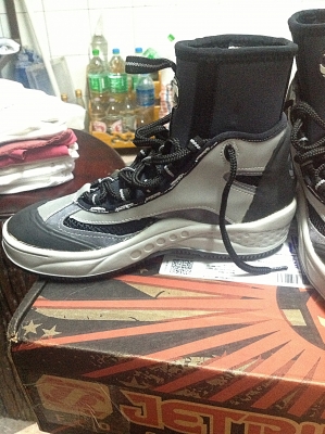 ขายรองเท้า jetpilot เบอร์ 7  ของใหม่เเกะกล่อง  1999 บาท