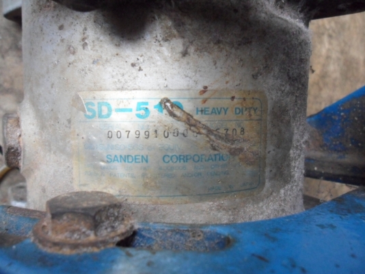 ขาย คอมแอร์ SD-510 พร้อมขาตรงรุ่นรถไถฟอร์ด7810-8210