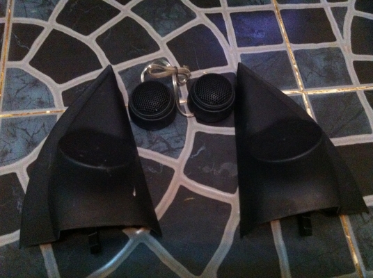 ขายหูช้าง new viosพร้อมลำโพงเสียงแหลม 1 คู่