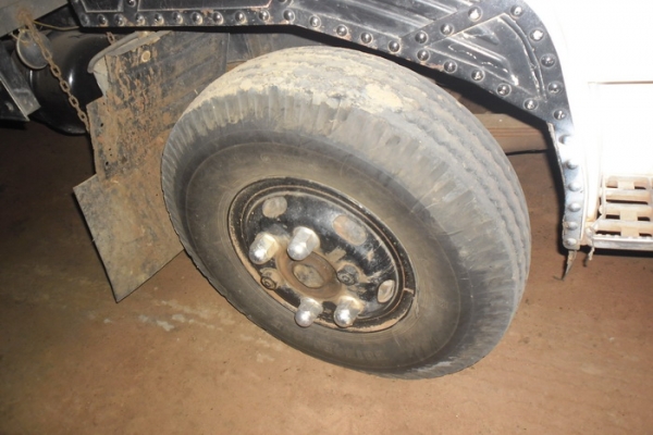 ขาย 6ล้อHINO บรรทุก HINO FC145A ปี47 เครื่อง WO6D 150 แรง ไม่เยิ้ม ไม่หลวม  กระบะยาว 5.5ม.พื้นเหล็กคอกเหล็กแป๊บ แข็งแรง หัวบางไม่ผุ ภายในสวยคอนโซลครบ ช่วงล่างปึ๊ก คัสซีสวยไม่บวมไม่ดาม ยาง8.25ดี 6เส้น พร้อมใช้ พร้อมลุยงาน ราคาต่อรองได้ครับ