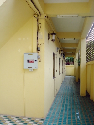 ขาย หรือ เช้า ตึงแถว 4x12 ม. 3 ชั้น ถนน วัวลาย เชียงใหม่ ด้วยเนื่อที่ รวม 91 ตารางวา