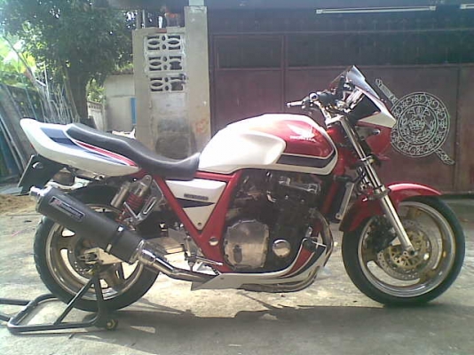 ขายCB1000ตัวlimitedเฟรมแดง(ทะเบียนเลขสวย77กรุงเทพ)*จัดไฟแนนซ์ได้คับ*ผ่อนสบายๆแค่เดือนละ4,XXXคับสนใจโทรเลย0858742300ของแต่งตามรูปคับทำมาใหม่ทั้งคันสภาพพร้อมออกทริปทั่วไทย