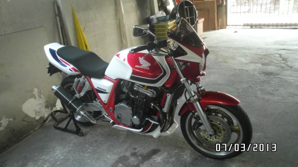 ขายCB1000ตัวlimitedเฟรมแดง(ทะเบียนเลขสวย77กรุงเทพ)*จัดไฟแนนซ์ได้คับ*ผ่อนสบายๆแค่เดือนละ4,XXXคับสนใจโทรเลย0858742300ของแต่งตามรูปคับทำมาใหม่ทั้งคันสภาพพร้อมออกทริปทั่วไทย