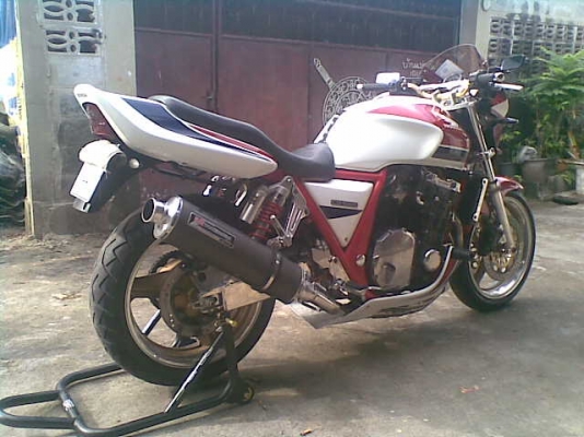 ขายCB1000ตัวlimitedเฟรมแดง(ทะเบียนเลขสวย77กรุงเทพ)*จัดไฟแนนซ์ได้คับ*ผ่อนสบายๆแค่เดือนละ4,XXXคับสนใจโทรเลย0858742300ของแต่งตามรูปคับทำมาใหม่ทั้งคันสภาพพร้อมออกทริปทั่วไทย