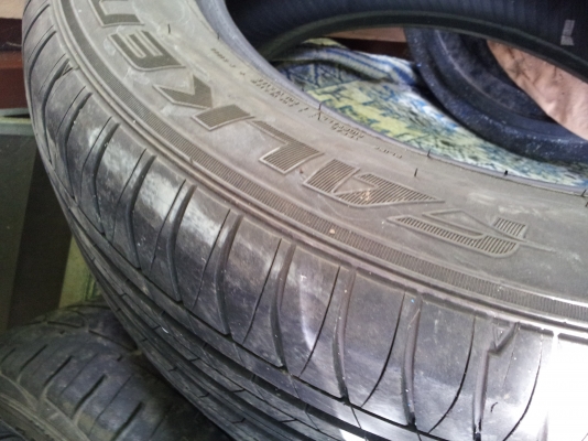 ขายยาง ราคาถูก 4 เส้น ..5,000-