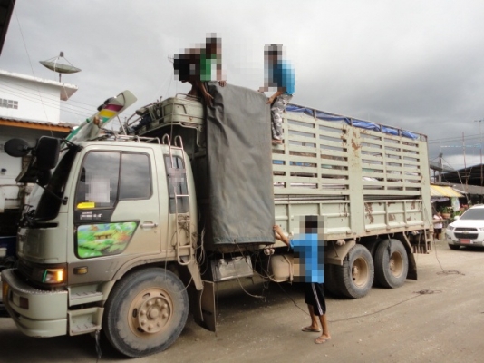 HINO FL3H คุณไพบูรณ์ จ.สระแก้ว จองแล้วค่ะ HINO FL3H คุณไพบูรณ์ จ.สระแก้ว จองแล้วค่ะ