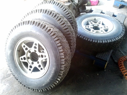 ขายล้อแมกซ์ เก่าญี่ปุ่น ขอบ 15 6 รู กระบะ พร้อมยางสโนว์