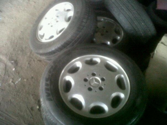 ขายล้อเดิม  BENZ ขอบ 16 ลาย 8 ช่อง ET51 ติดรถ W140 คับขาย  7500 call 0875800722