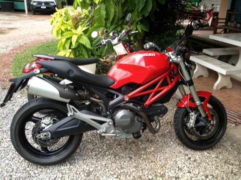 บรีส ไบค์ ช็อป//ขาย>>>DUCATI MONSTER 696<< ปี2010 สวยมากๆ