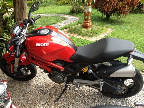 บรีส ไบค์ ช็อป//ขาย>>>DUCATI MONSTER 696<< ปี2010 สวยมากๆ