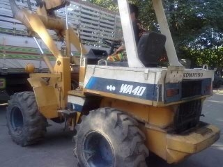 ขายรถตักล้อยาง KOMUTSU WA40 สภาพพร้อมใช้งาน