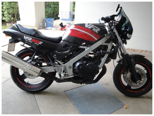 +++ Honda VFR 400F 4สูบเครื่องดี วิ่งมันส์ เก็บงานแล้ว +++ +++ Honda VFR 400F 4สูบเครื่องดี วิ่งมันส์ เก็บงานแล้ว +++