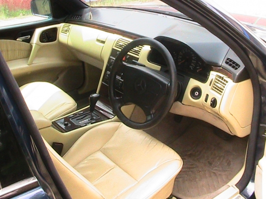 เบนซ์E230 ด่วนเจ้าของขายเอง