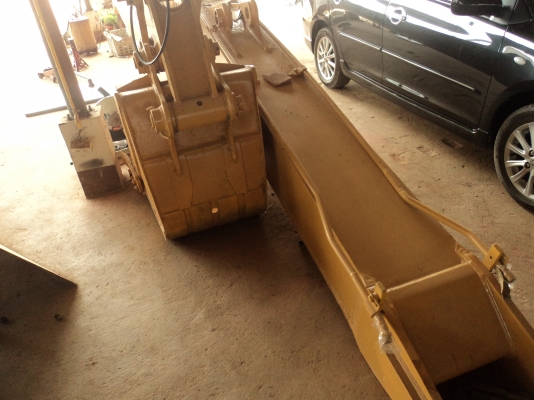 ขาย บูม อาร์ม พร้อมบุ๊งกี๋ CAT