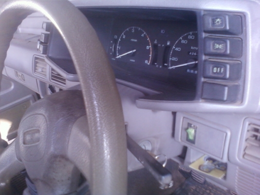 ต้องการขายรถกระบะถูก  ไม่ค่อยได้ใช้งานขายครับ แป๊ะยิ้ม มังกรทอง 2.5