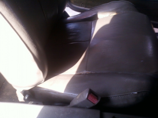 ต้องการขายรถกระบะถูก  ไม่ค่อยได้ใช้งานขายครับ แป๊ะยิ้ม มังกรทอง 2.5