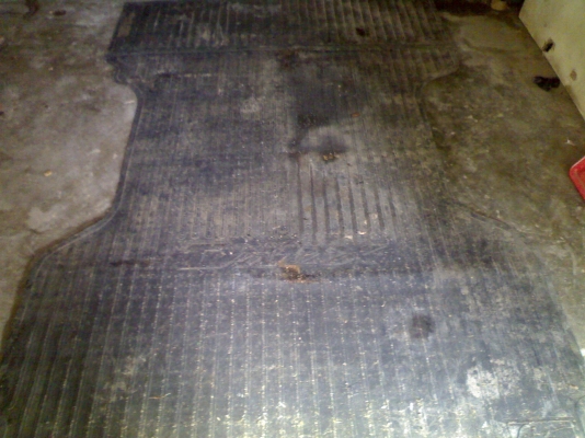 แผ่นยางปูพื้นกะบะตอนเดียว D-MAX