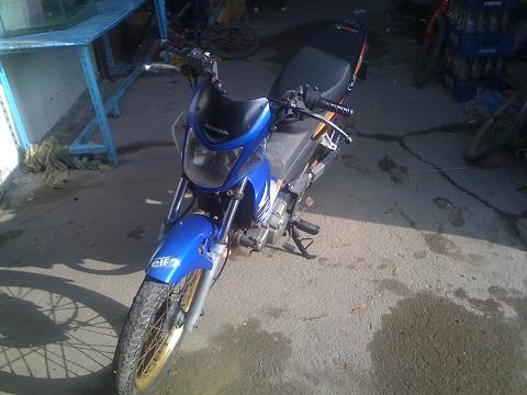 ขายโซนิคไมล์ขาวสตาร์ทมือเครื่องเดิม รถปี46โอนไ้ด้ ราคา 15,500