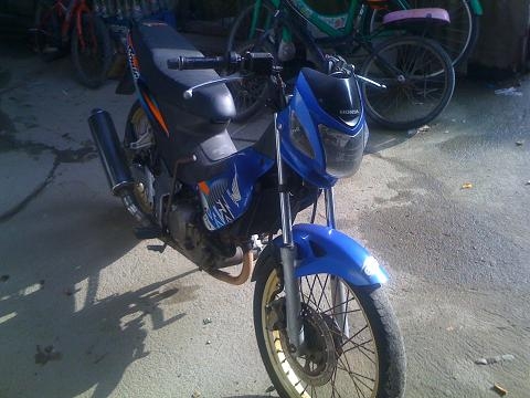 ขายโซนิคไมล์ขาวสตาร์ทมือเครื่องเดิม รถปี46โอนไ้ด้ ราคา 15,500