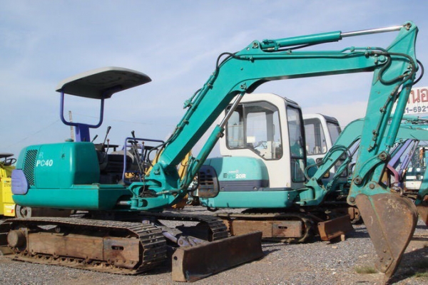 รถขุด PC40-7E โทร.0927826142,034886118 www.patanamachine.com