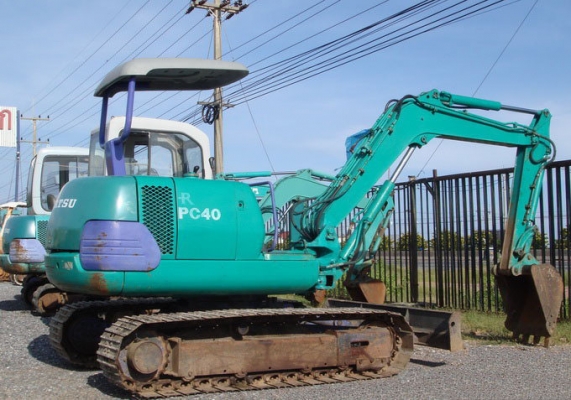 รถขุด PC40-7E โทร.0927826142,034886118 www.patanamachine.com