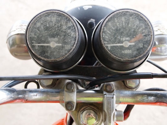 ขายรถ Honda CG125cc. รุ่นดิสหน้า  (หายากน่าสะสม) เดิมๆ มีทะเบียนพร้อมโอน