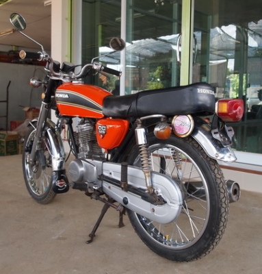 ขายรถ Honda CG125cc. รุ่นดิสหน้า  (หายากน่าสะสม) เดิมๆ มีทะเบียนพร้อมโอน