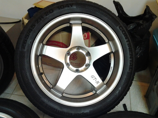 ขายแม็กซ์ ขอบ20 พร้อมยาง ยกชุด 23000 ขายทิ้งครับ