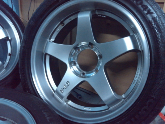 ขายแม็กซ์ ขอบ20 พร้อมยาง ยกชุด 23000 ขายทิ้งครับ