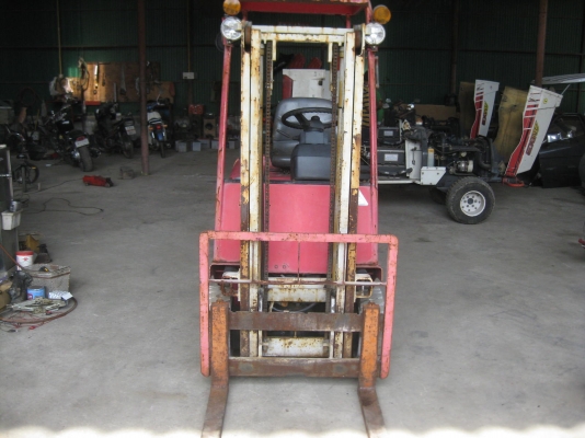 ขายรถยกFORKLIFT TOYOTA 403FG9 E.5K  0.9TONพร้อมใช้งาน