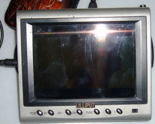 จอ TV พร้อมอุปกรณ์ ขาย 600 บาท