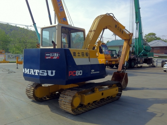 ขาย PC60-6 เก่าญี่ปุ่น นำเข้าเองมีเอกสารยืนยัน ราคาไม่แพง