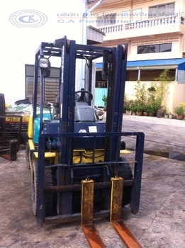 ขาย รถโฟล์คลิฟท์ KOMATSU รุ่น FG25-12