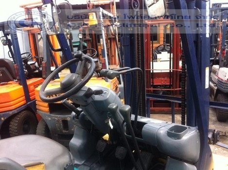 ขาย รถโฟล์คลิฟท์ KOMATSU รุ่น FG25-12