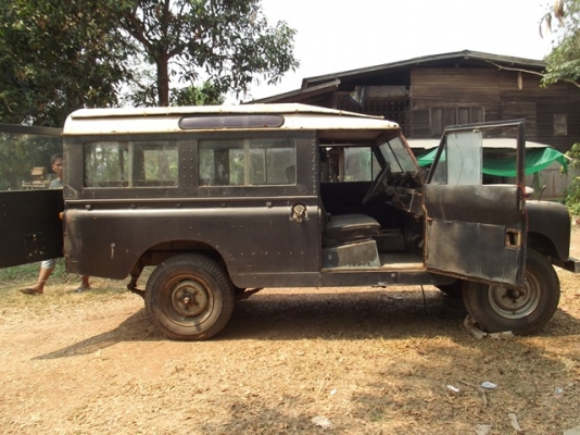 แลนโรเวอs2ไม่มีเครื่องเกียทะเบียนอยู่อุตรดิตถ์ราคาคุยกันได้