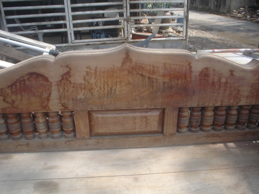 ประเดิมปีใหม่ครับ แหย่งไม้สัก ความหนาหนัก  ให้รูปบรรยาย