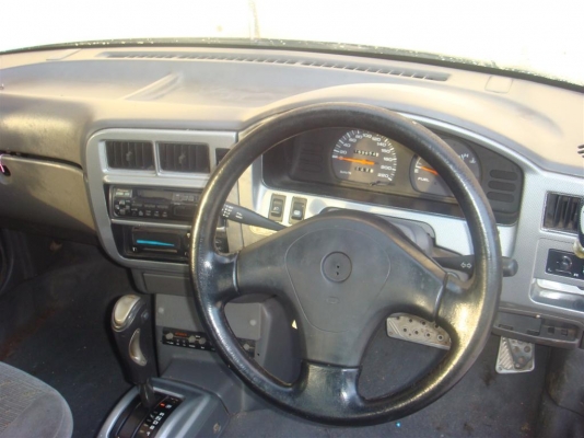 ขาย NV Wingroad 1.6 SLX   เกียร์ Auto  เดิมๆ ปี2001