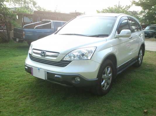 ขายรถบ้านสภาพสวย honda  jazz 04 ขาว a/t