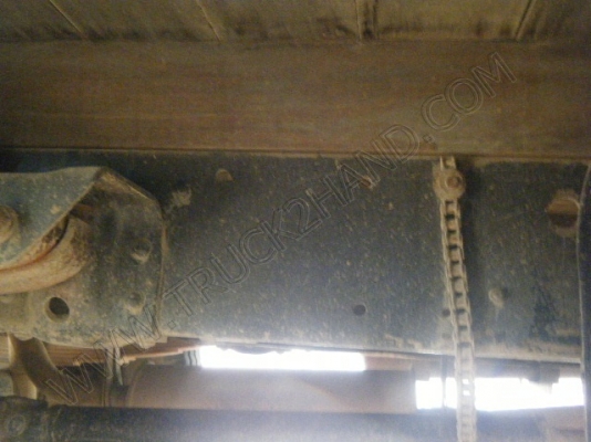 รถสองแถว 4 ล้อใหญ่ ยี่ห้อ ISUZU