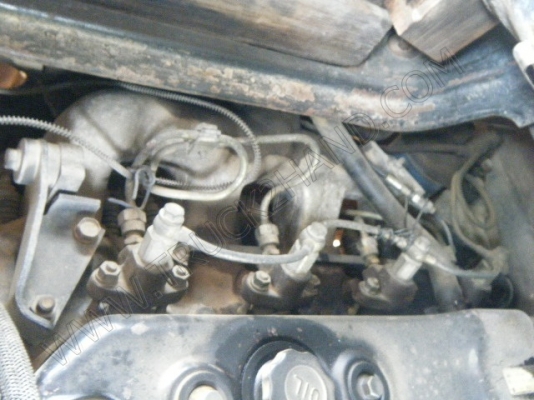 รถสองแถว 4 ล้อใหญ่ ยี่ห้อ ISUZU