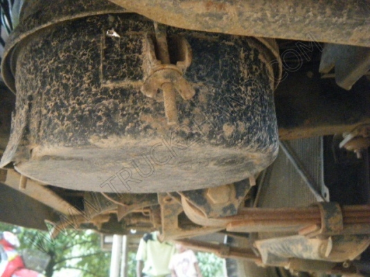 รถสองแถว 4 ล้อใหญ่ ยี่ห้อ ISUZU