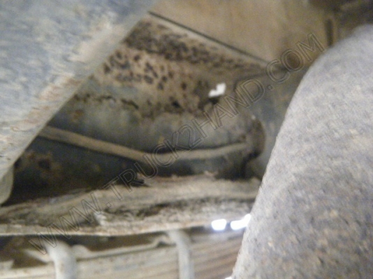 รถสองแถว 4 ล้อใหญ่ ยี่ห้อ ISUZU