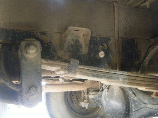 รถสองแถว 4 ล้อใหญ่ ยี่ห้อ ISUZU