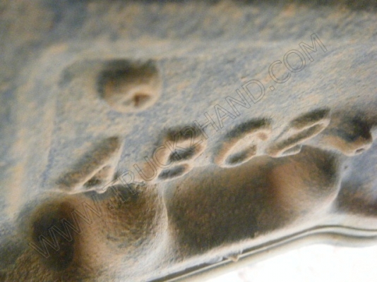 รถสองแถว 4 ล้อใหญ่ ยี่ห้อ ISUZU