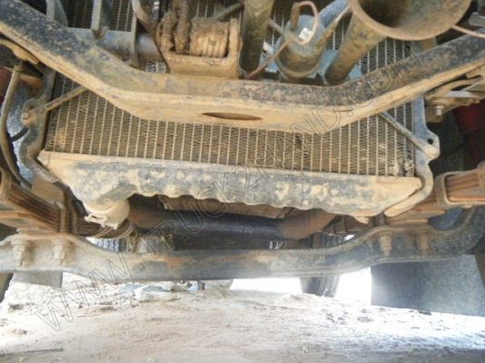 รถสองแถว 4 ล้อใหญ่ ยี่ห้อ ISUZU