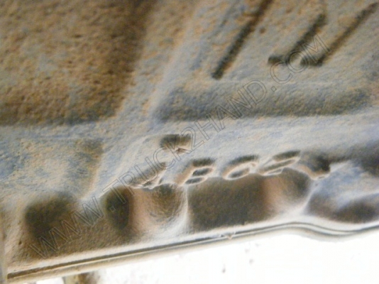 รถสองแถว 4 ล้อใหญ่ ยี่ห้อ ISUZU