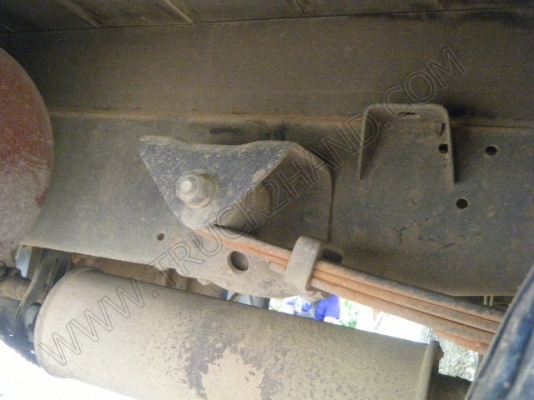 รถสองแถว 4 ล้อใหญ่ ยี่ห้อ ISUZU